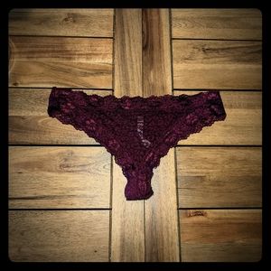 VS Lace Cheeky Thong